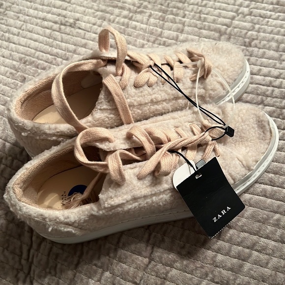 Zara Sneakers